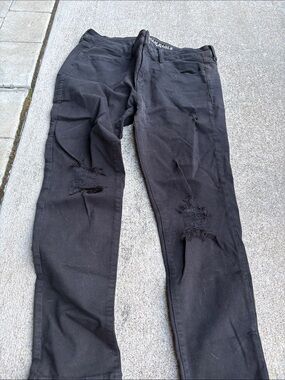 American Eagle Outfitters Black Distressed Skinny Jeans